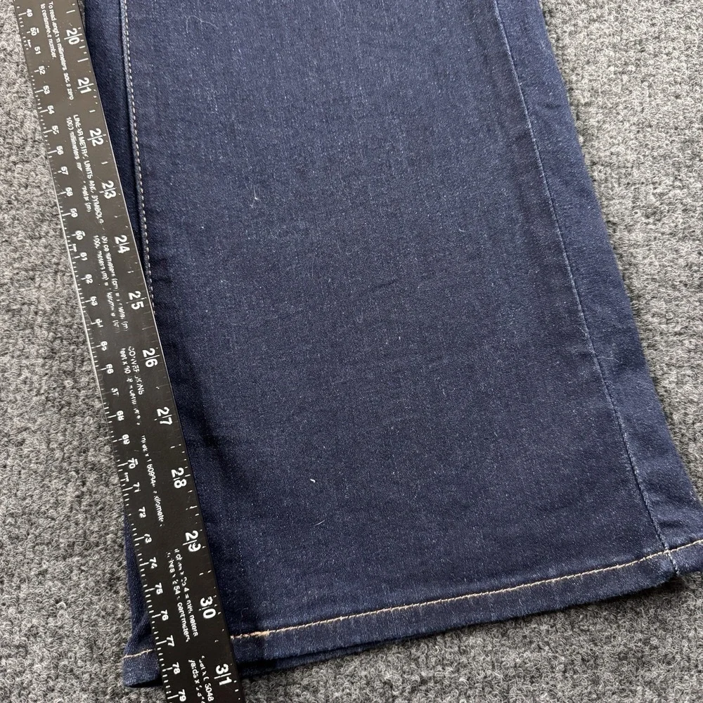 Levis Jeans Womens 34 Curvy Bootcut Mid Rise Medium Wash NWOT